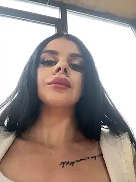 Snapshot of IvyRaven chatting on 03/02/25, 06:05 IvyRaven online show from 03/02/25, 06:05