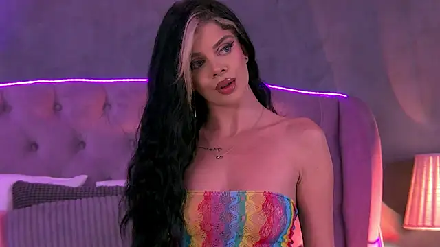 Snapshot of IvyRaven chatting on 09/14/25, 05:45 IvyRaven online show from 09/14/25, 05:45