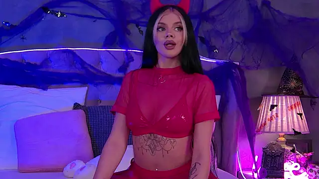 Snapshot of IvyRaven chatting on 10/24/25, 05:09 IvyRaven online show from 10/24/25, 05:09