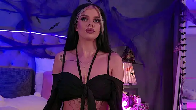 Snapshot of IvyRaven chatting on 10/29/25, 06:42 IvyRaven online show from 10/29/25, 06:42