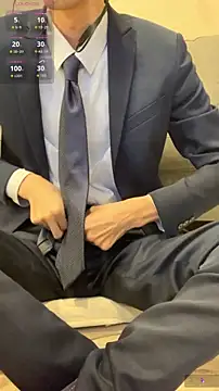 kimkim123123 online show from 12/04/25, 10:24