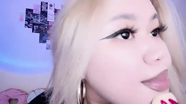 amelia sunlight online show from 12/04/24, 04:43