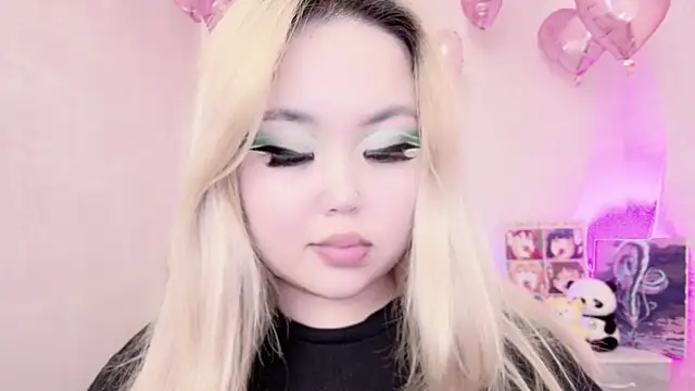 amelia sunlight online show from 02/17/25, 06:42