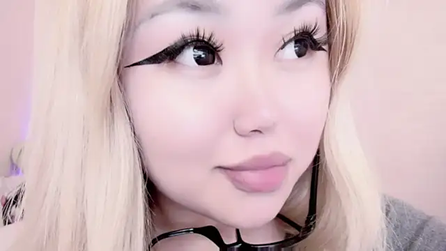 amelia sunlight online show from 02/22/25, 03:23