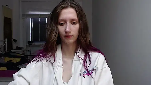 Snapshot of LUNA_delight chatting on 11/05/25, 06:35 LUNA delight online show from 11/05/25, 06:35