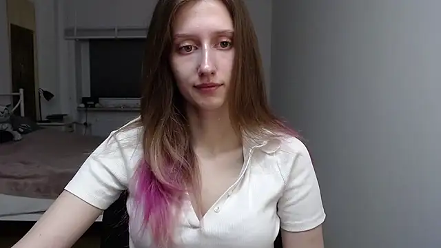 Snapshot of LUNA_delight chatting on 12/05/25, 06:33 LUNA delight online show from 12/05/25, 06:33