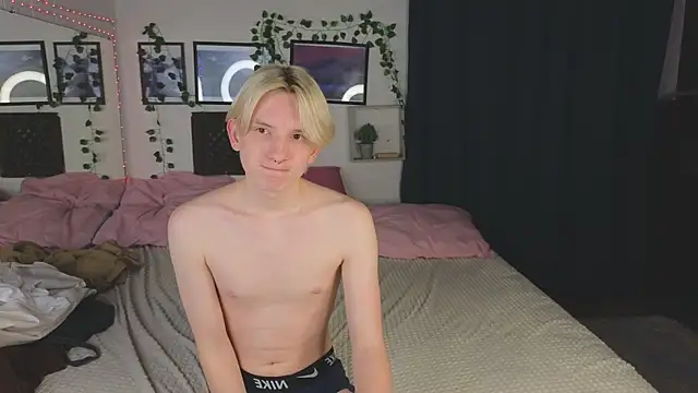 Snapshot of Ron_Vils chatting on 01/31/25, 06:36 Ron Vils online show from 01/31/25, 06:36