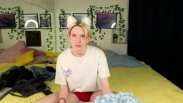 Snapshot of Ron_Vils chatting on 02/09/25, 05:54 Ron Vils online show from 02/09/25, 05:54