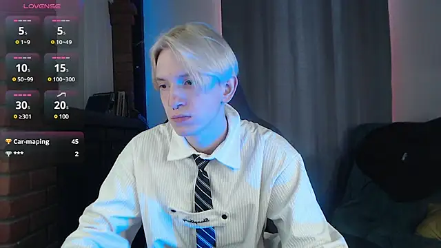 Snapshot of Ron_Vils chatting on 02/28/25, 07:58 Ron Vils online show from 02/28/25, 07:58