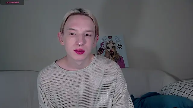 Snapshot of Ron_Vils chatting on 09/24/25, 06:28 Ron Vils online show from 09/24/25, 06:28