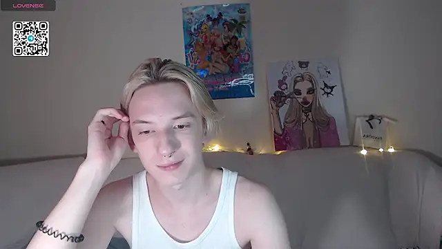 Snapshot of Ron_Vils chatting on 09/27/25, 06:40 Ron Vils online show from 09/27/25, 06:40