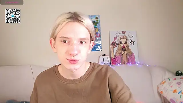 Snapshot of Ron_Vils chatting on 10/03/25, 05:59 Ron Vils online show from 10/03/25, 05:59