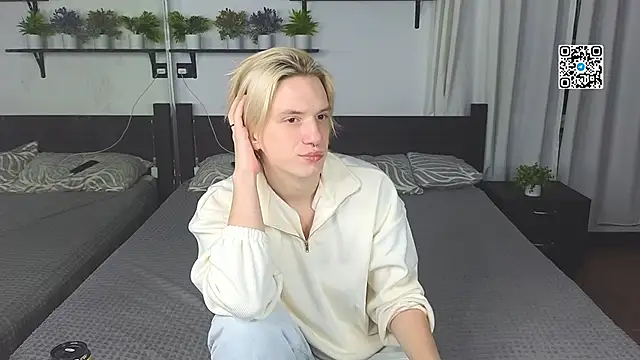 Snapshot of Ron_Vils chatting on 11/26/25, 10:05 Ron Vils online show from 11/26/25, 10:05