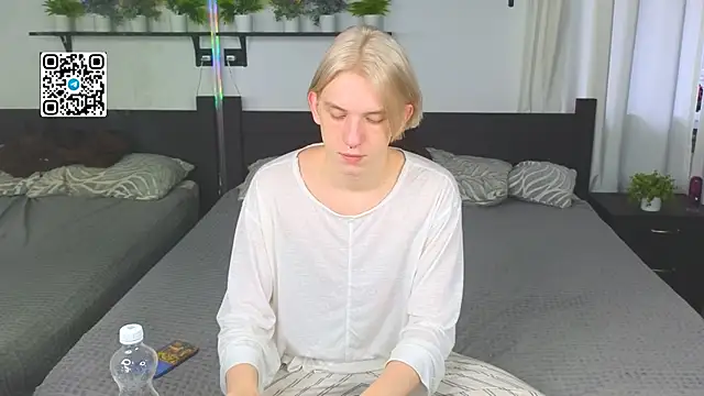 Snapshot of Ron_Vils chatting on 11/28/25, 06:27 Ron Vils online show from 11/28/25, 06:27