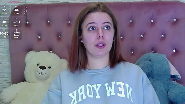 SophiaStarr online show from 12/16/25, 08:47