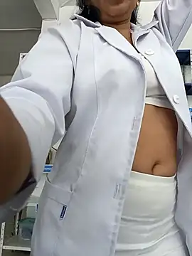 Megan jennerr online show from 10/31/25, 02:29