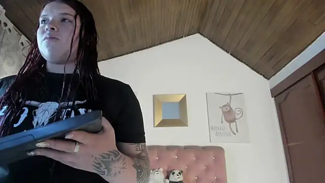 CelessteRedds online show from 12/18/25, 11:16