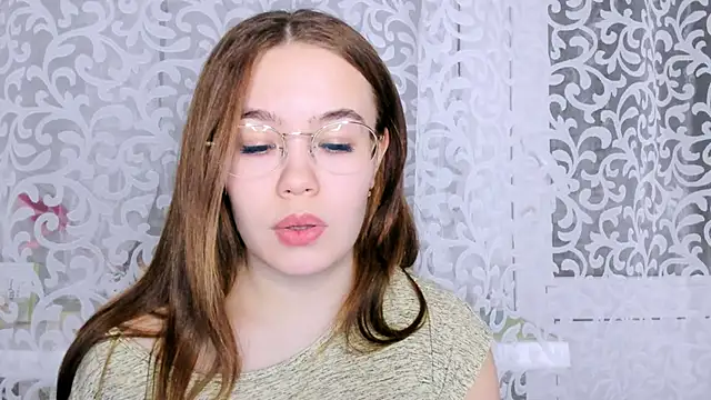 Snapshot of Sara_Kox chatting on 01/04/25, 12:59 Sara Kox online show from 01/04/25, 12:59