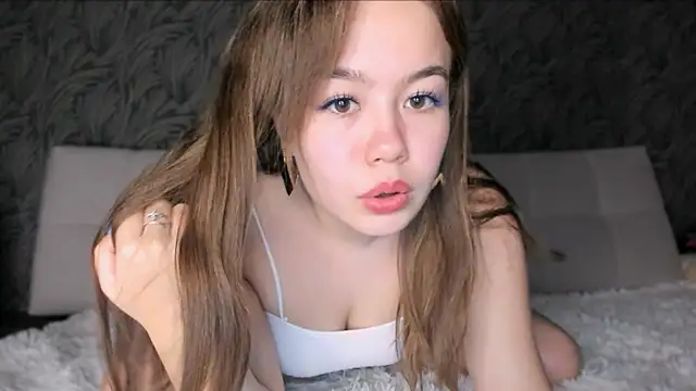 Snapshot of Sara_Kox chatting on 10/27/25, 01:59 Sara Kox online show from 10/27/25, 01:59