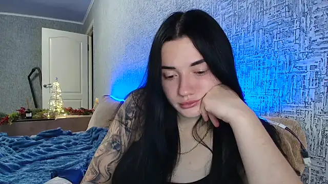 Liana diva online show from 11/28/25, 12:41