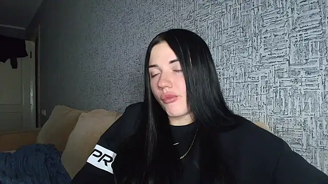 Snapshot of Liana_diva chatting on 01/19/26, 02:32 Liana diva online show from 01/19/26, 02:32