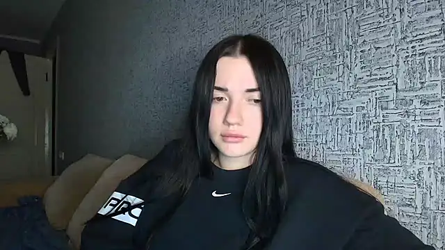 Snapshot of Liana_diva chatting on 02/16/26, 03:41 Liana diva online show from 02/16/26, 03:41