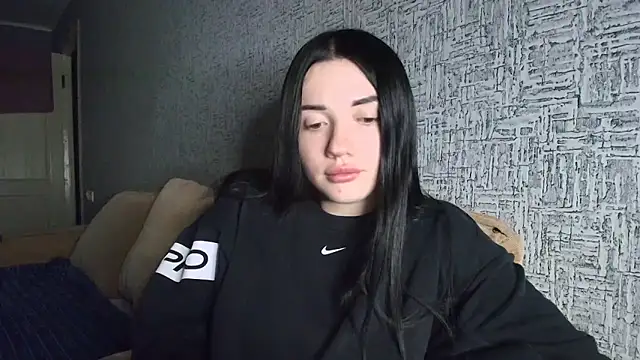 Snapshot of Liana_diva chatting on 02/20/26, 04:18 Liana diva online show from 02/20/26, 04:18