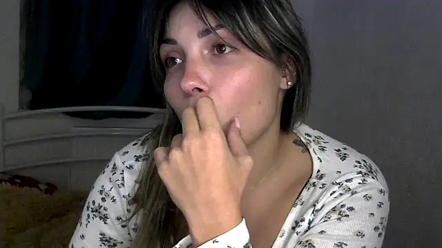 Snapshot of Iskor_ka chatting on 11/16/25, 06:57 Iskor ka online show from 11/16/25, 06:57