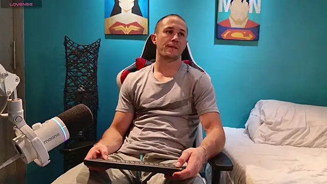 AxelFairchaild online show from 01/19/25, 03:53