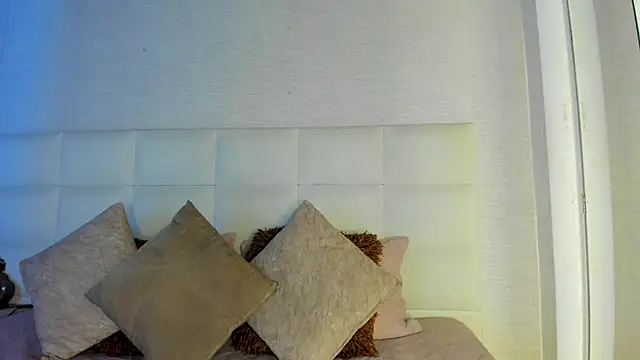 Snapshot of Mistyca chatting on 03/14/25, 10:29 Mistyca online show from 03/14/25, 10:29