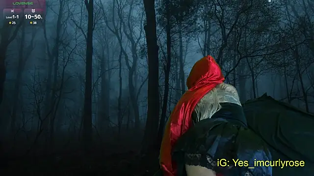 Snapshot of CurlyRose__ chatting on 10/29/25, 12:13 CurlyRose online show from 10/29/25, 12:13