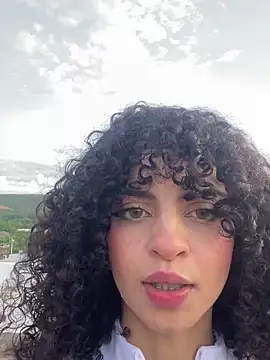 Snapshot of CurlyRose__ chatting on 12/15/25, 09:41 CurlyRose online show from 12/15/25, 09:41