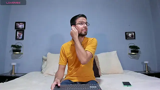 ETHAN ADAM online show from 01/07/25, 09:35