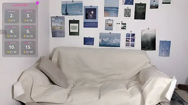 Snapshot of LiLiYbaby chatting on 01/02/25, 04:13 LiLiYbaby online show from 01/02/25, 04:13