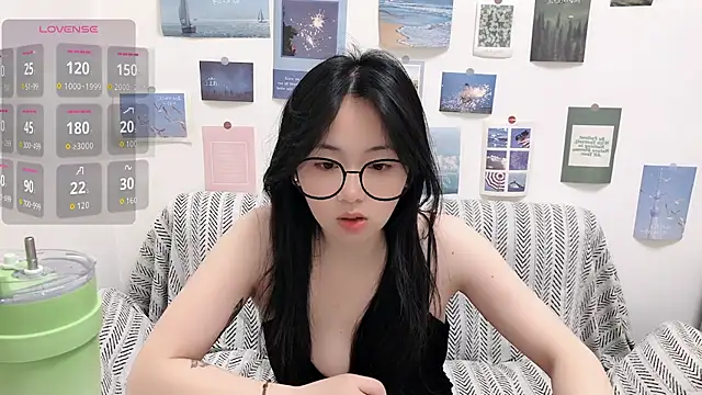 LiLiYbaby online show from 12/14/25, 06:19