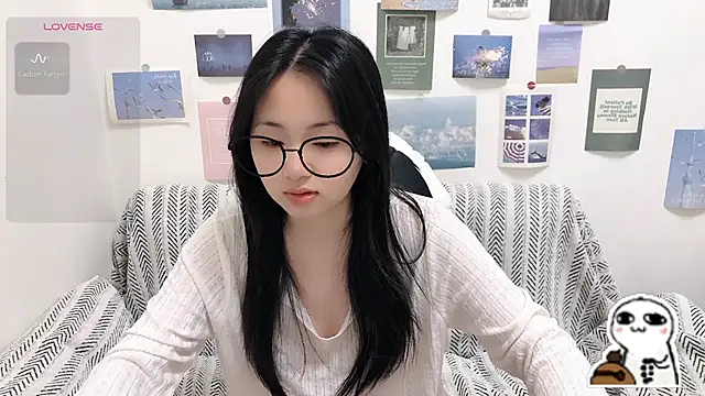 Snapshot of LiLiYbaby chatting on 05/09/26, 06:29 LiLiYbaby online show from 05/09/26, 06:29