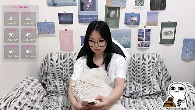 Snapshot of LiLiYbaby chatting on 06/04/26, 06:41 LiLiYbaby online show from 06/04/26, 06:41