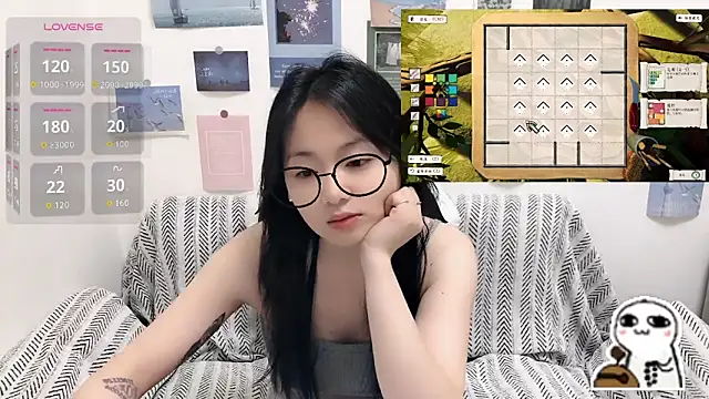 Snapshot of LiLiYbaby chatting on 06/08/26, 06:47 LiLiYbaby online show from 06/08/26, 06:47