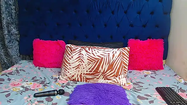 MelaninBear online show from 09/24/25, 07:28