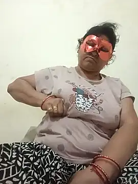 Punjabi beauty123 online show from 03/25/26, 04:46