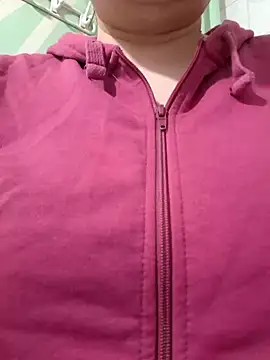 AalinnaK online show from 01/06/25, 11:09