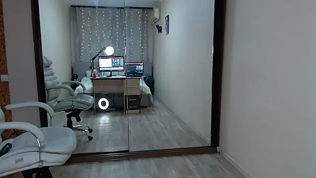 Snapshot of VitaminPorn chatting on 02/06/26, 08:56 VitaminPorn online show from 02/06/26, 08:56