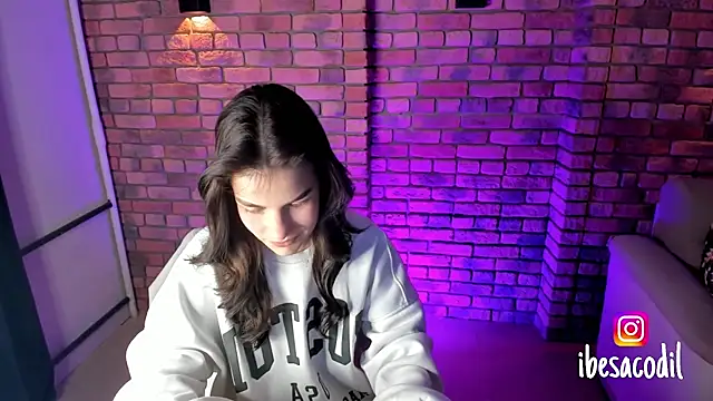 adriana allien online show from 01/17/25, 10:01