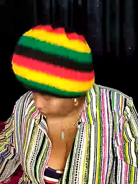 Snapshot of Leidy_quin chatting on 02/05/25, 08:57 Leidy quin online show from 02/05/25, 08:57