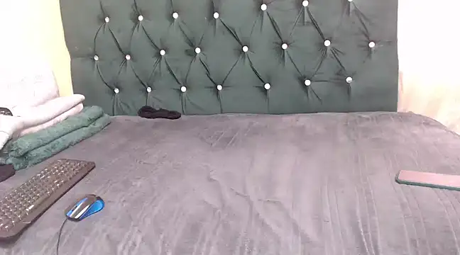 Snapshot of BeautyAuroa chatting on 01/06/25, 05:52 BeautyAuroa online show from 01/06/25, 05:52