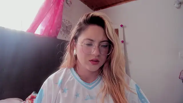 miss julietaa online show from 12/02/25, 03:29