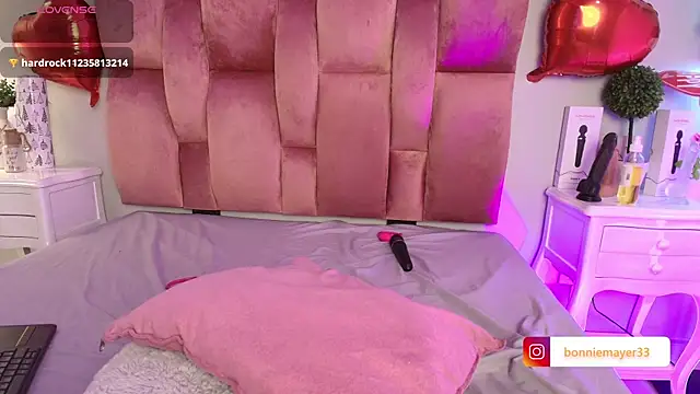 SweetBonniie online show from 02/19/25, 05:16