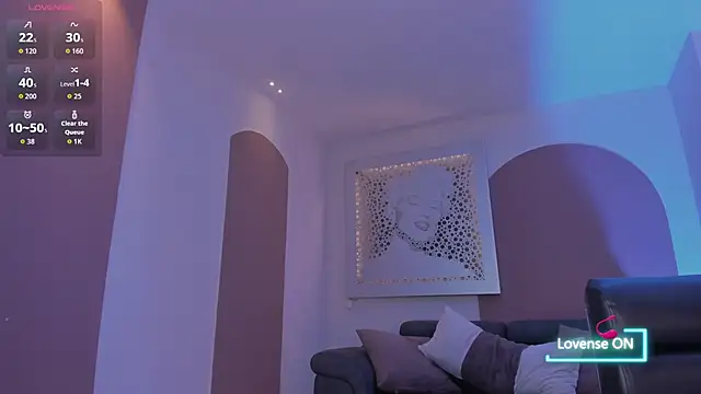 Snapshot of MaddisonLowe chatting on 02/11/26, 08:47 MaddisonLowe online show from 02/11/26, 08:47