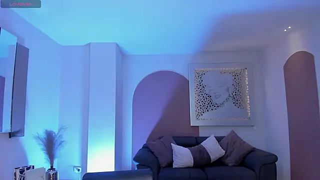 Snapshot of MaddisonLowe chatting on 02/12/26, 08:26 MaddisonLowe online show from 02/12/26, 08:26