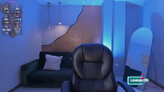 Snapshot of MaddisonLowe chatting on 03/03/26, 08:59 MaddisonLowe online show from 03/03/26, 08:59